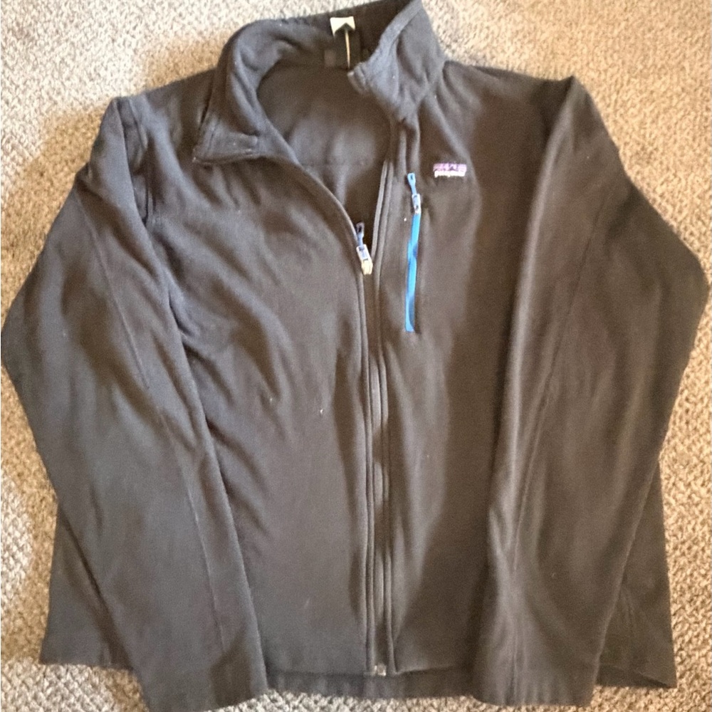 Patagonia Black Jacket with Blue Accent fleece
